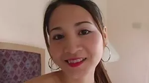 Seorang Baddie bernama tetek doktor Mona