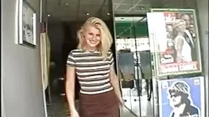 Membawa Dia lucah cantik Kembali