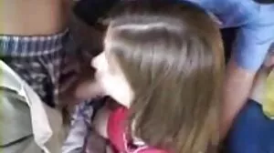 Bagaimana Paisley Menggoda lucah terkini Abangnya