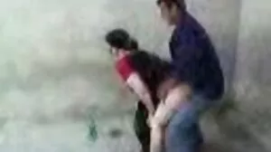 Sis lelaki jilat tetek perempuan Suka Lelaki Beruniform